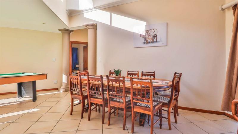 5 Bedroom Property for Sale in Glentana Western Cape